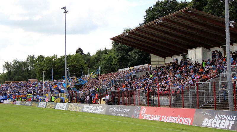 Tolle Kulisse im Hermann-Neuberger-Stadion (Foto: Hell)
