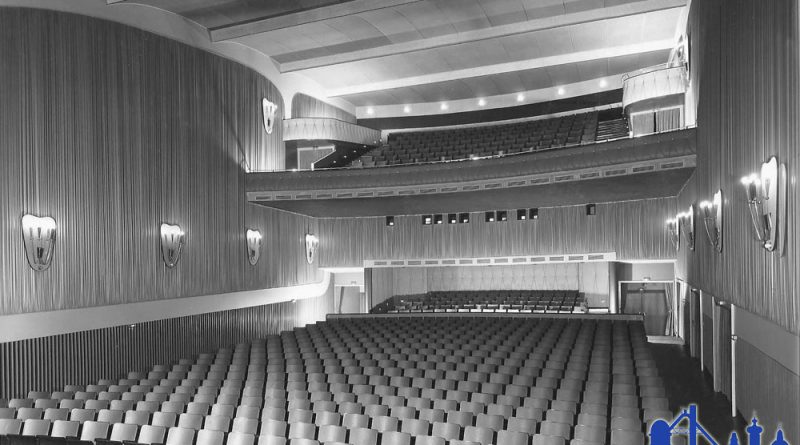 1957: Blick in das neue Residenzkino © Günther Theis