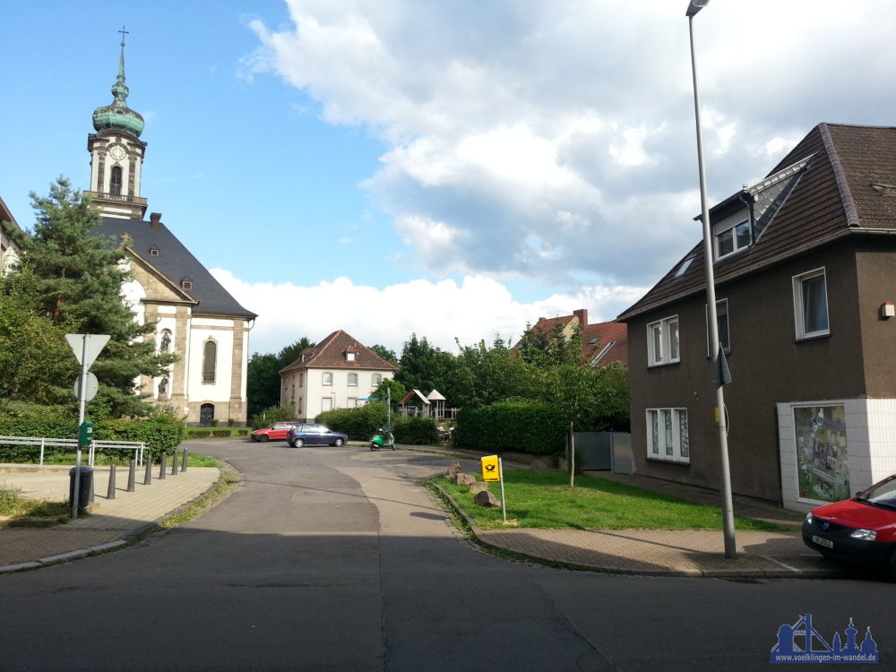 Vor der Versöhnungskirche kommt es in den letzten Monaten immer wieder zu Ruhestörungen, Auseinandersetzungen und Gewalttaten. Anlieger berichten laut CDU-Vertretern von offensichtlichen Drogengeschäften und weiteren kriminellen Machenschaften rund um die Versöhnungskirche (Foto: Archiv)