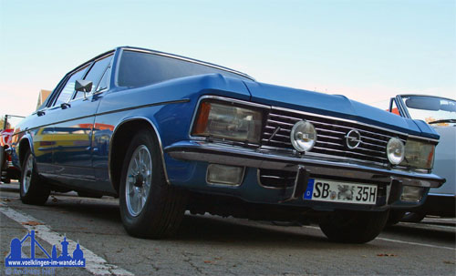 Oldtimer beim Herbsttag