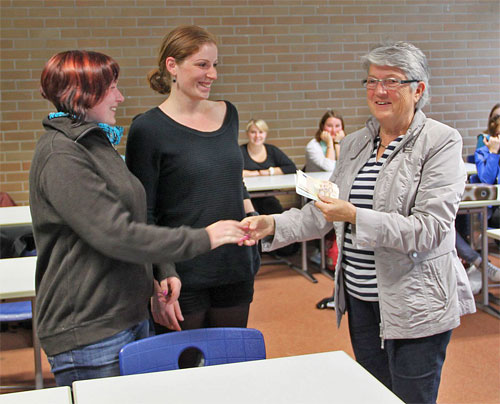 BBZ Völklingen, Frau Frauke Wittmer ist rechts auf dem Bild 