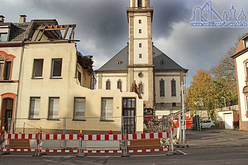 Man erkennt, wie der Blick auf die Versöhnungskirche werden wird.