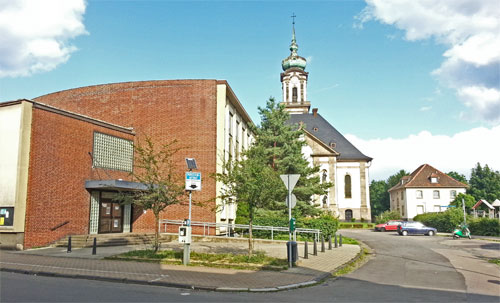 So möchten es die Ausschussmitglieder des Stadtrates nicht mehr - Dir Kirche soll auf dieser Achse zu sehen sein.