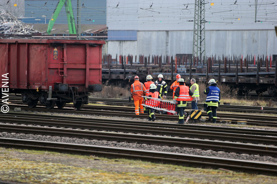 Gefahrstoffeinheit der Feuerwehr Völklingen im Einsatz (C) AVENIA