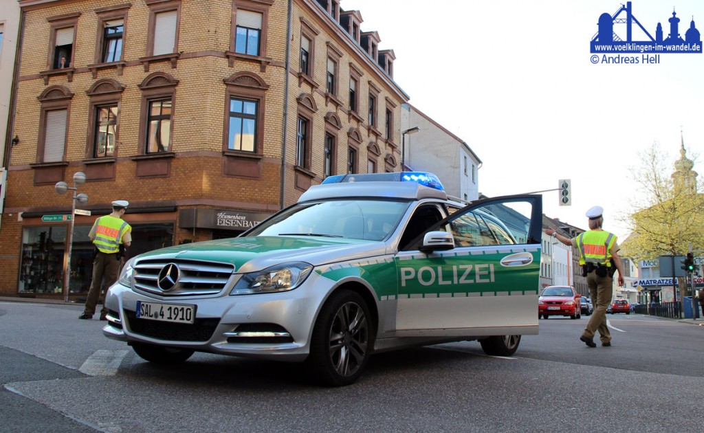 Die Polizei im Einsatz (Symbolfoto: Hell)