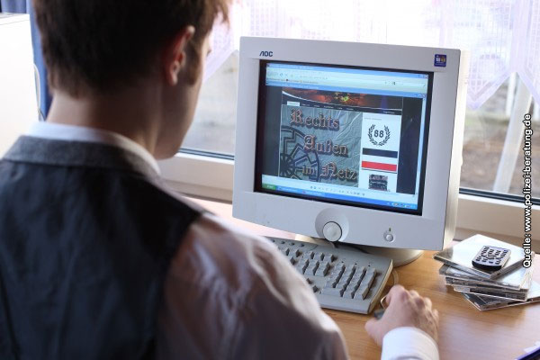 Radikalität im Netz, Symbolfoto. Quelle: www.polizei-beratung.de