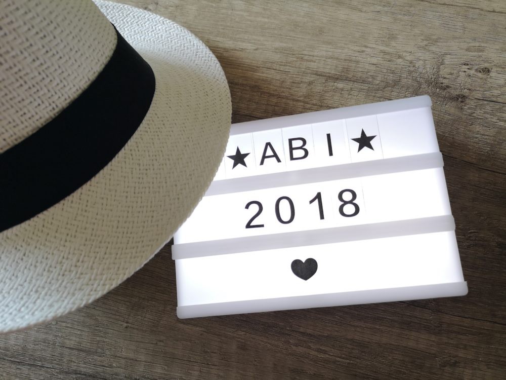 <a rel="license" href="http://creativecommons.org/licenses/by-nc/4.0/"><img alt="Creative Commons Lizenzvertrag" style="border-width:0" src="https://i.creativecommons.org/l/by-nc/4.0/80x15.png" /></a><br /><span xmlns:dct="http://purl.org/dc/terms/" property="dct:title">"ABI 2018 - und dann?"</span> von <a xmlns:cc="http://creativecommons.org/ns#" href="https://www.voelklingen-im-wandel.de" property="cc:attributionName" rel="cc:attributionURL">Hell, Völklingen im Wandel</a> ist lizenziert unter einer <a rel="license" href="http://creativecommons.org/licenses/by-nc/4.0/">Creative Commons Namensnennung-Nicht kommerziell 4.0 International Lizenz</a>.