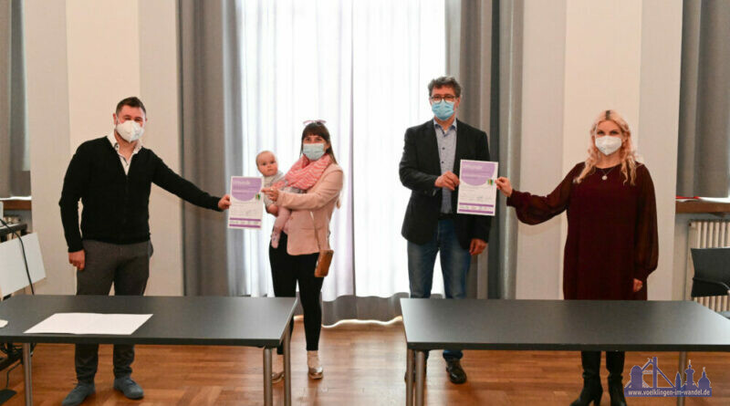 V.l.n.r. Sven Schäfer (Geschäftsführer Drogenhilfe Saarbrücken gGmbH), Bündniskoordinatorin Mirjam Altmeier-Koletzki, Regionalverbandsdirektor Peter Gillo und Andrea Massone, Geschäftsführerin des Knappschaftsklinikum Saar GmbH, Foto: Stephan Hett / Regionalverband