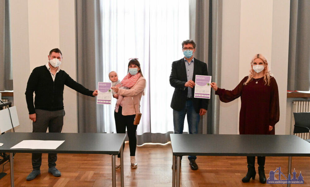 V.l.n.r. Sven Schäfer (Geschäftsführer Drogenhilfe Saarbrücken gGmbH), Bündniskoordinatorin Mirjam Altmeier-Koletzki, Regionalverbandsdirektor Peter Gillo und Andrea Massone, Geschäftsführerin des Knappschaftsklinikum Saar GmbH, Foto: Stephan Hett / Regionalverband
