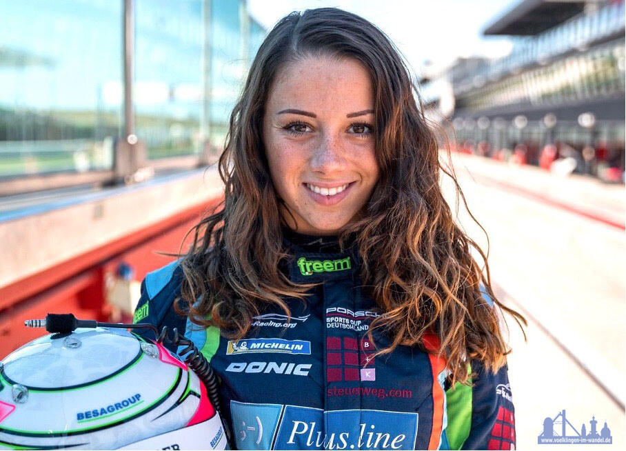 Rennfahrerin Carrie Schreiner fährt für ART Grand Prix in der F1 Academy © Carrie Schreiner