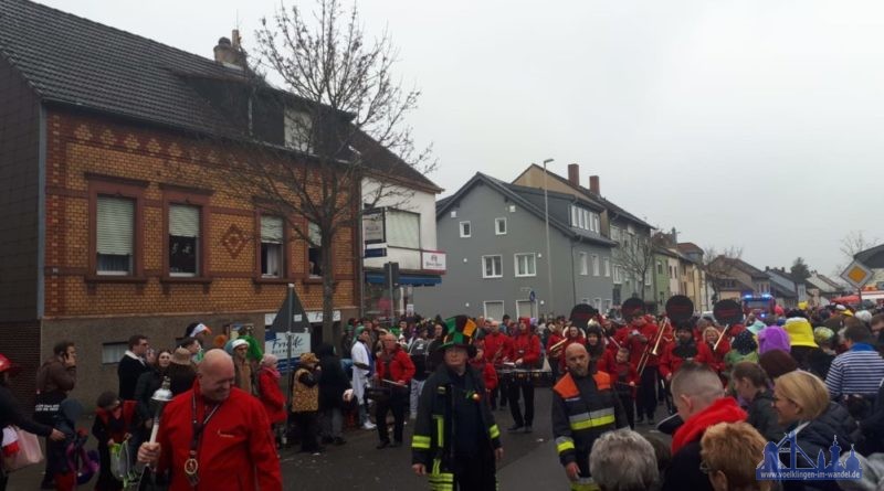 Nach dem friedlich verlaufenen Heidstocker Faschingsumzug wurde die Polizei Völklingen zu zwei Schlägereien gerufen, die sich am Samstagabend um die Veranstaltungshalle in der Neckarstraße ereigneten. (Leserfoto)