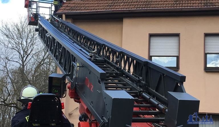 Auch in Geislautern lösten sich Dachziegel von einem Haus (Leserfoto)