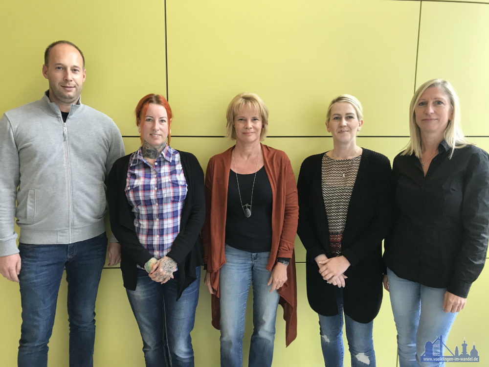 Gespräch im Neuen Rathaus zum Thema Tierschutz: Kevin Hewer (Bürgerbüro), Christina Maas (2. Vors. Tierschutzverein), Oberbürgermeisterin Christiane Blatt, Sarah Kindel (1. Vors.Tierschutzverein), Manuela Maas (Ortspolizeibehörde) Foto: Lars Hüsslein