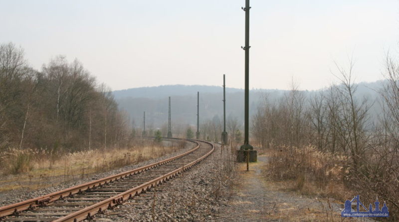 Die Warndtstrecke müsste saniert werden, die Oberleitung ist abgebaut (Foto: Hell/Archiv)