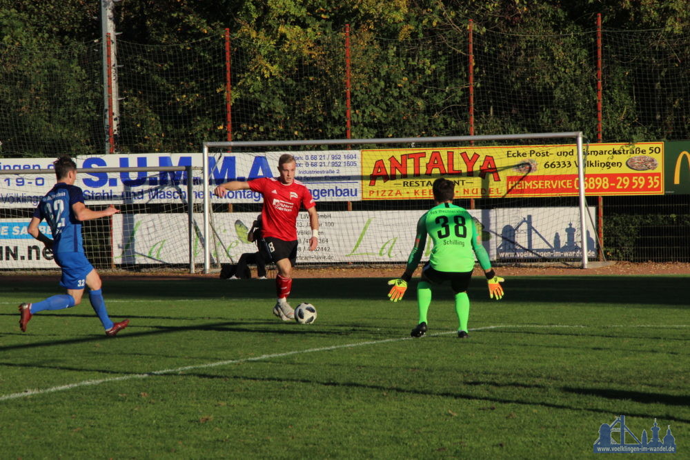 Auf dem Weg zum 3:1: Marvin Wollbold (Foto: Hell)