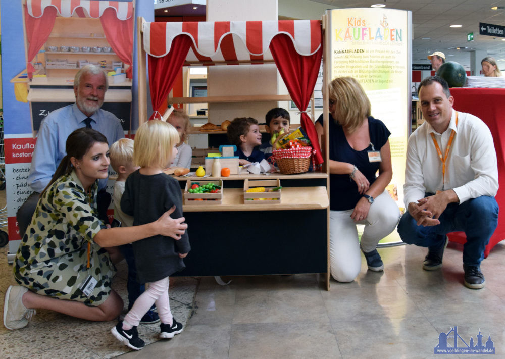 Der Kids Kaufladen im ersten "Praxistest". Foto: Globus