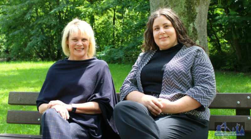 Oberbürgermeisterin Christiane Blatt freut sich auf die Zusammenarbeit mit der Klimaschutzmanagerin Lea Scheffler. (Stadt Völklingen)