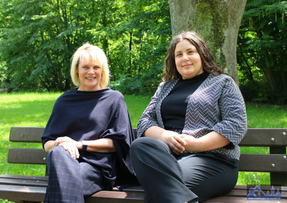 Oberbürgermeisterin Christiane Blatt freut sich auf die Zusammenarbeit mit der Klimaschutzmanagerin Lea Scheffler. (Stadt Völklingen)