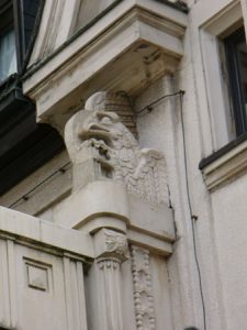 Details an der Kirchenfassade (Foto: Hell)