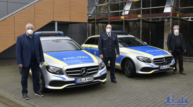 Innenminister Klaus Bouillon, Leiter der Polizeiinspektion Völklingen Herr Zapp, Staatlicher Hochbau & Liegenschaften Herr Prof. Dr. Schweer (v.l.n.r.) Foto: Innenministerium C.Stoll