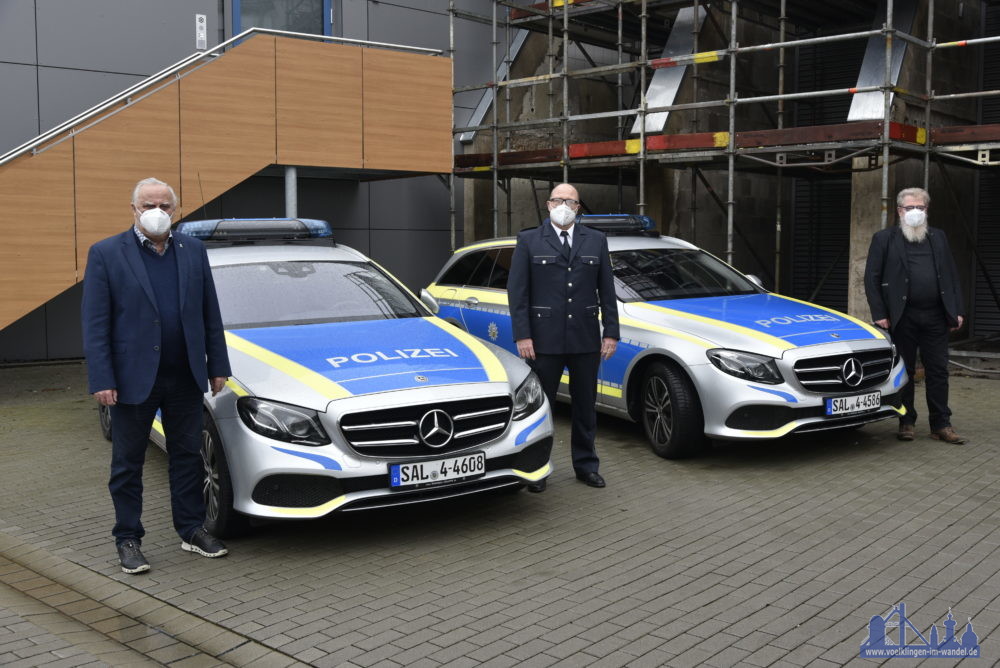Innenminister Klaus Bouillon, Leiter der Polizeiinspektion Völklingen Herr Zapp, Staatlicher Hochbau & Liegenschaften Herr Prof. Dr. Schweer (v.l.n.r.) Foto: Innenministerium C.Stoll