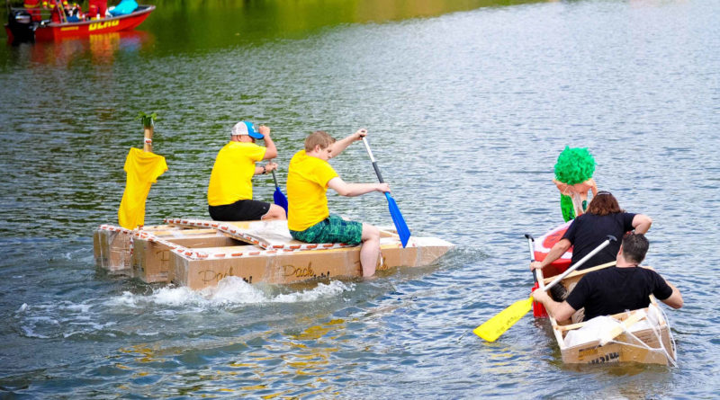 Pappbootrennen beim Saarfest 2015 (Foto: Stadt Völklingen)