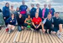 Die kosovarische Frauenfußballmannschaft der Special Olympics Nationale Spiele 2026 mit Trainer- und Betreuerteam beim Besuch des Baumwipfelpfads an der Saarschleife Bild: Stadt Völklingen