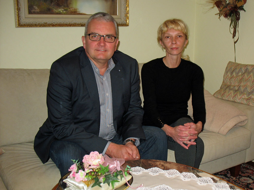 Stefan S. mit Katarzyna Wether (Foto: Pflegeherzen)