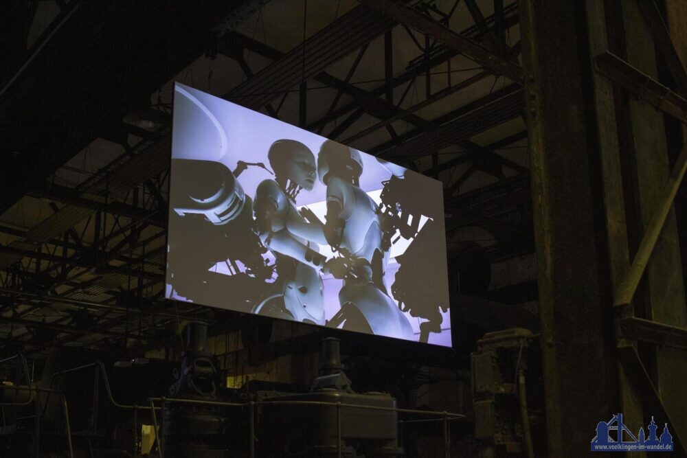 Blick in die Ausstellung THE WORLD OF MUSIC VIDEO, mit dem Video zu ALL IS FULL OF LOVE von Björk Copyright: Justina Heinz / Weltkulturerbe Völklinger Hütte
