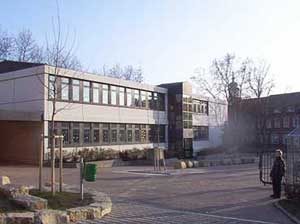 Die Grundschule 1999 (Foto: A.Hell)