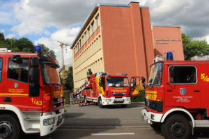 40 Einsatzkräfte der Feuerwehr waren vor Ort (Foto:Hell)