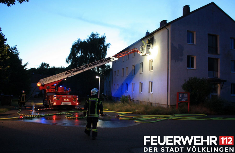 Die Feuerwehr wurde zu einem Brand in einem Gebäude in Wehrden alarmiert. (Foto: Feuerwehr)