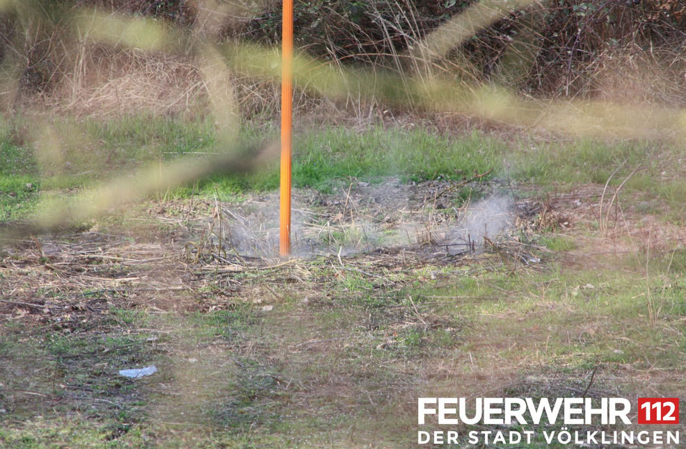 Gasaustritt an Saarleinpfad (Foto: FFW Völklingen)