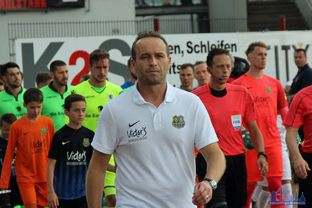 Weiß, dass sein Team zu viele Fehler machte: FCS-Coach Dirk Lottner (Foto: Hell)