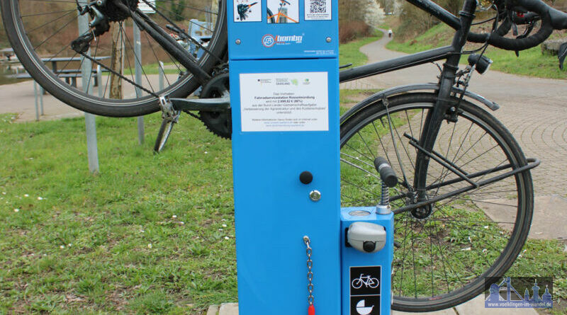 Erste Fahrrad-Service-Station am Völklinger Saarufer (Foto: Stadt)