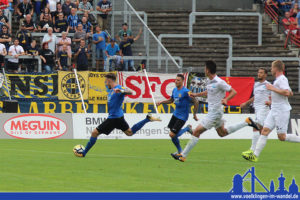 In der zweiten Hälfte erhöht zuerst Schmidt auf 2:0....