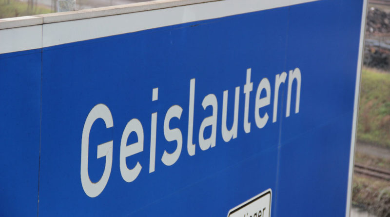 Dieses Autobahnschild verweist auf die Abfahrt Geislautern (Symbolfoto: Hell)