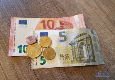 "Geld" von www.voelklingen-im-wandel.de ist lizenziert unter einer Creative Commons Namensnennung - Weitergabe unter gleichen Bedingungen 4.0 International Lizenz.