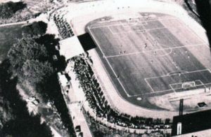 Das Hermann-Neuberger-Stadion während eines Heimspiels (Foto: Stadt VKL)