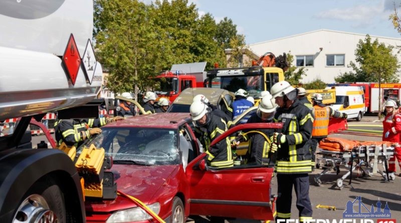 Es wurde unter Anderem ein Unfall simuliert. (Foto: Feuerwehr Völklingen)