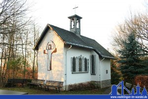 Die oft Marienkapelle genannte Reginakapelle in Fürstenhausen auf dem Hunerscharberg