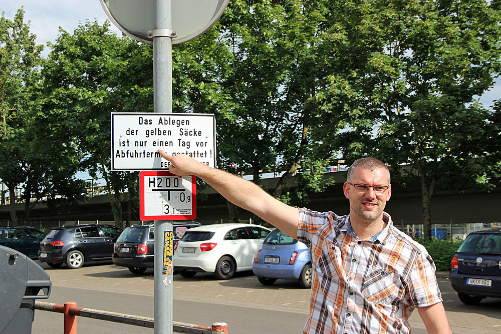 Kevin Frank bei einem Rundgang der CDU-Fraktion (Archivfoto Hell)