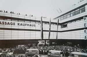 Eröffnung des Passage Kaufhauses in der Völklinger Innenstadt (Archiv)