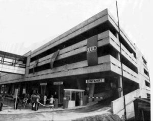 Das Passage-Kaufhaus eröffnet in Völklingen das erste Parkhaus (Foto: Archiv Stadt Völklingen)