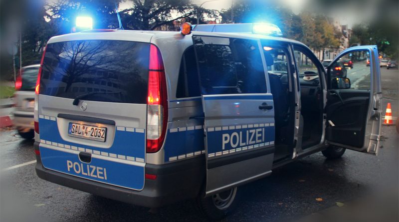 Polizei im Einsatz (Symbolfoto: Hell)