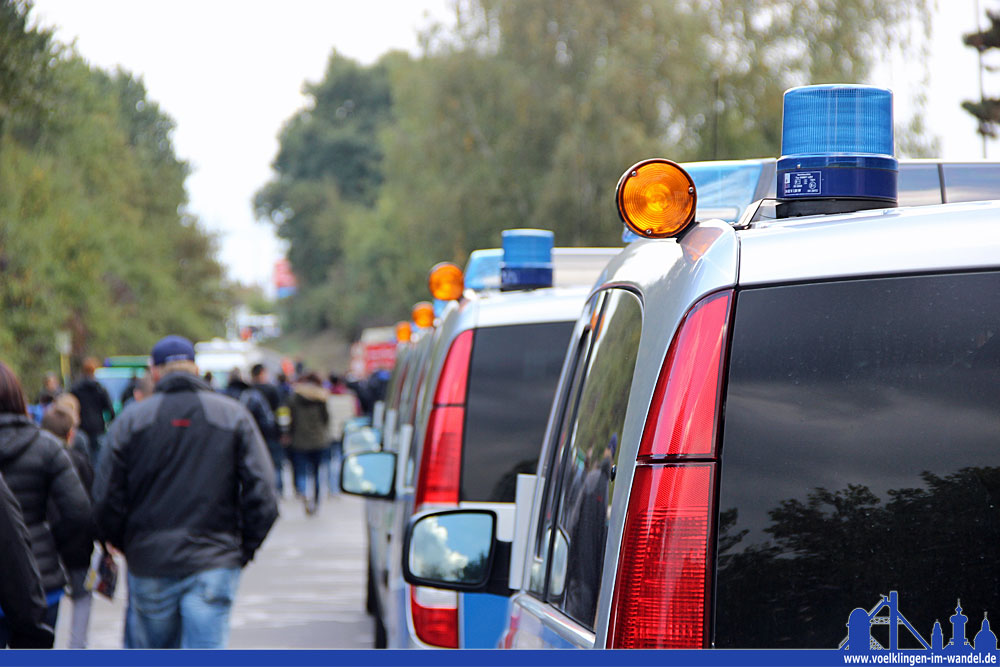 Die Polizei war mit fast 500 Beamten vor Ort (Foto: Hell)