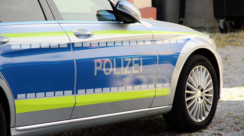 Polizei im Einsatz (Symbolfoto: Hell)