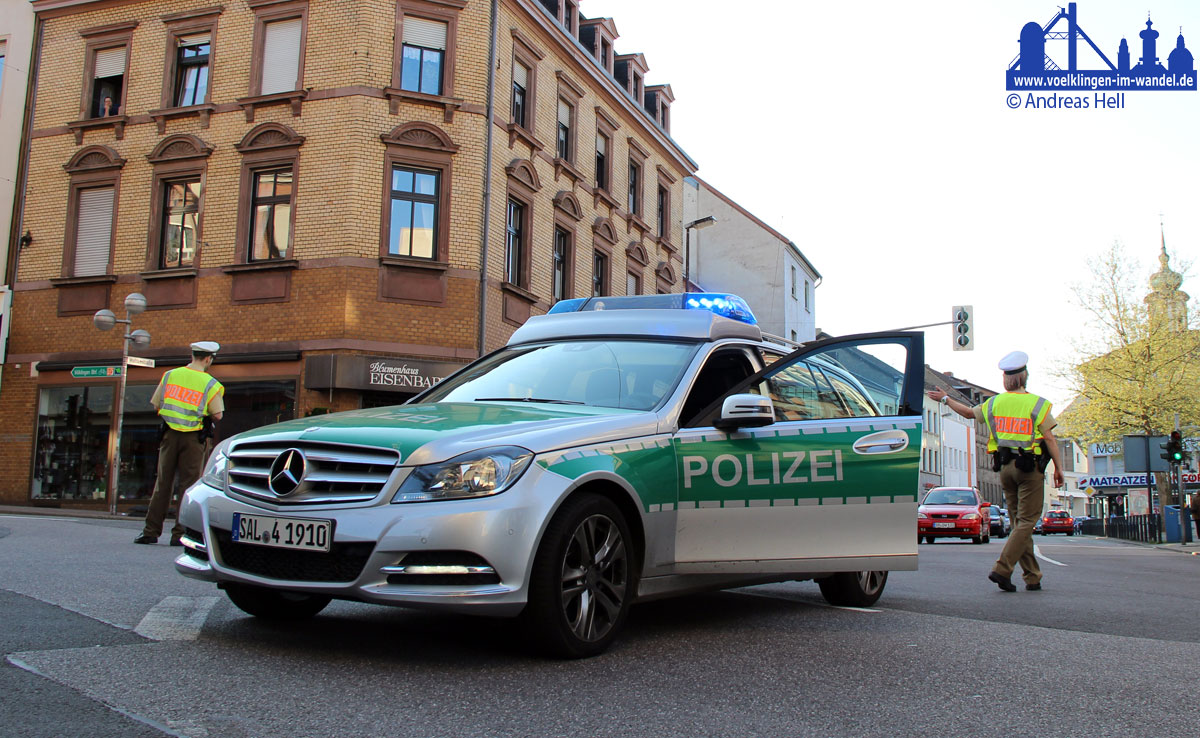 Die Polizei führte heute Verkehrskontrollen durch - Symbolfoto