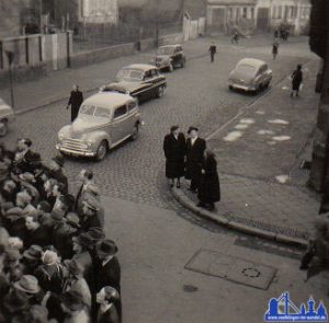 1940: Publikum bei einer Veranstaltung in der Poststraße © Strempel