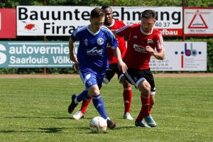 SV Röchling Völklingen : Gonsenheim 0 : 0 (Foto: Jürgen Bennoit)